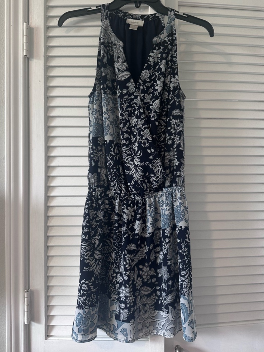 Loft Size Extra Small Sleeveless Navy Floral Dress